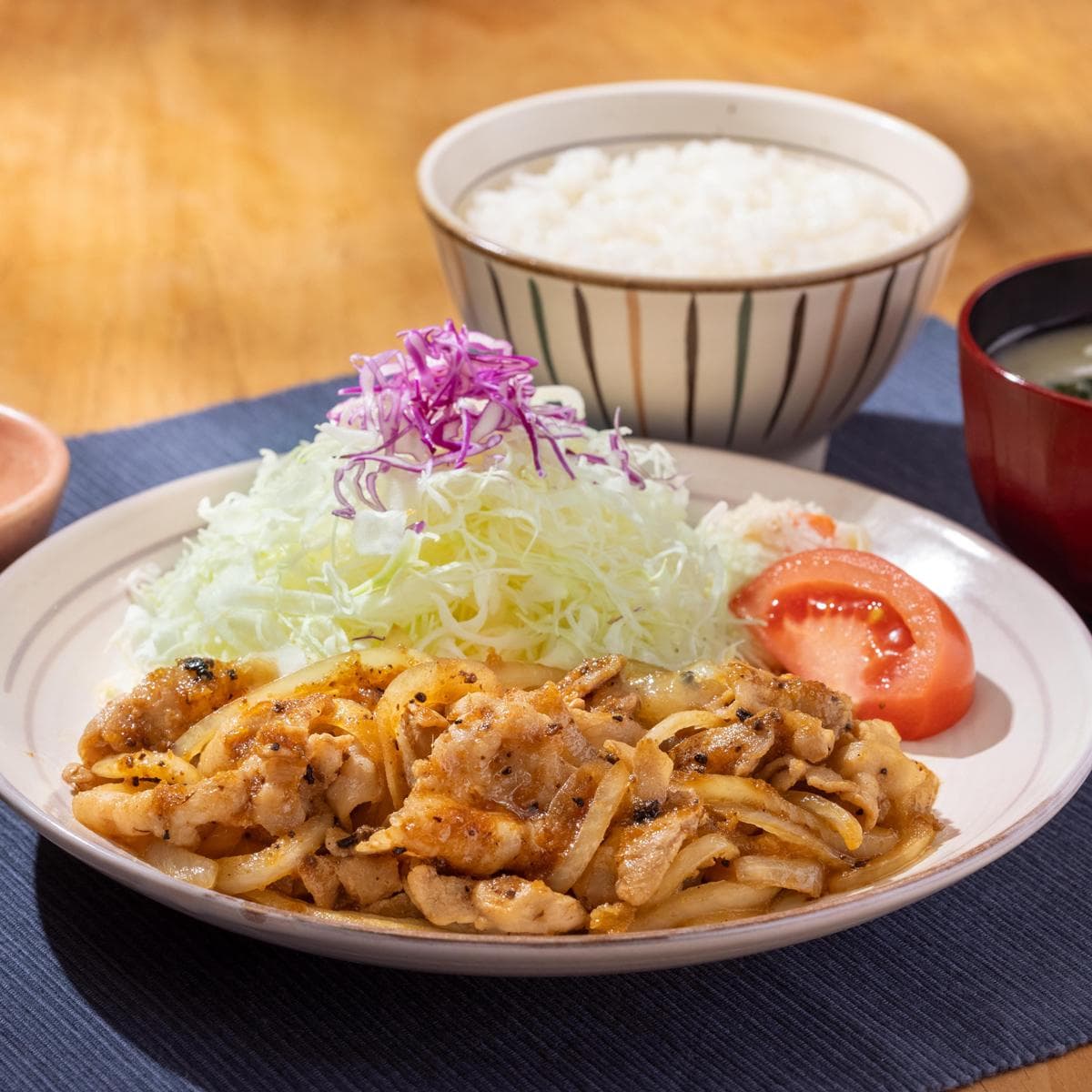 熟成黒しょうが香る豚の生姜焼き定食